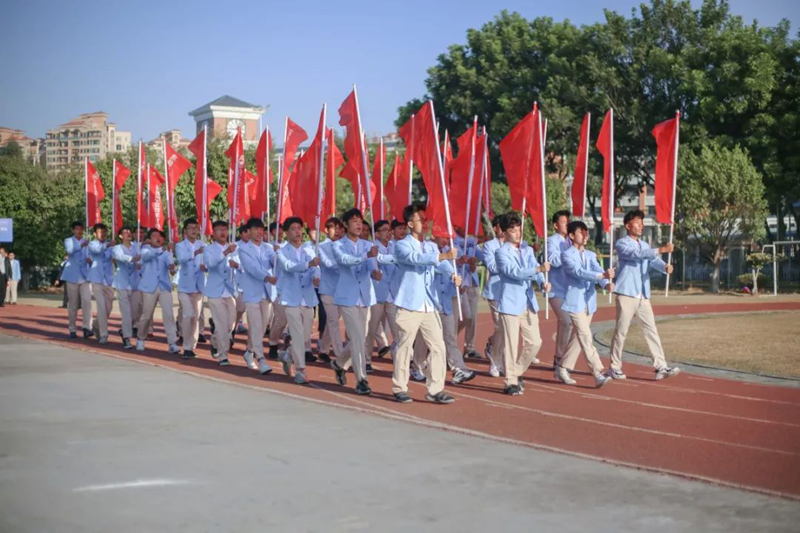 阳光正好，少年有你——我校第六届田径运动会开幕