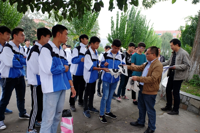 “我愛我的專業”學生職業技能競賽賽場獵影